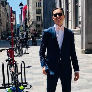 Meet your Posher, Loïc